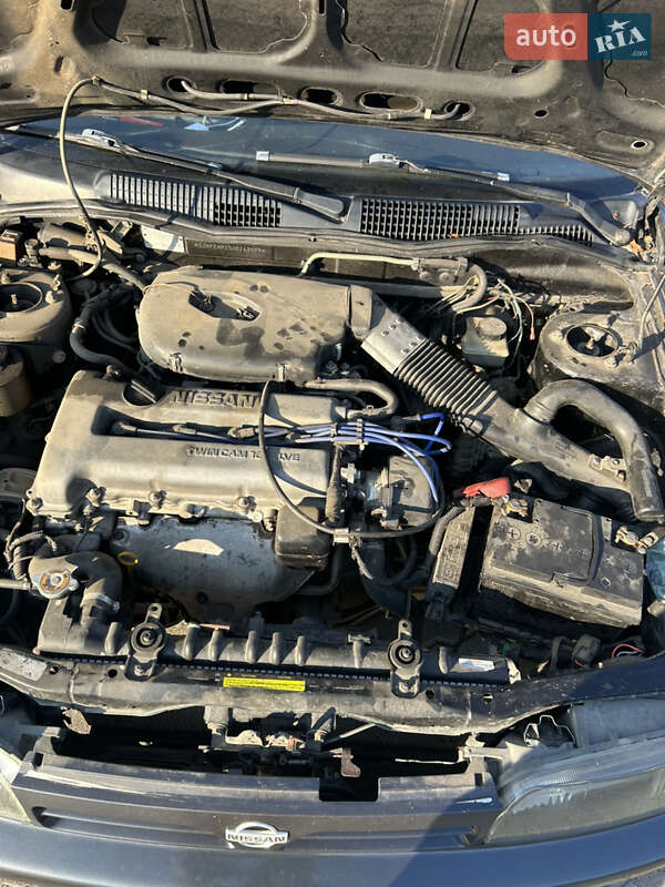 Хетчбек Nissan Primera 1994 в Стрию