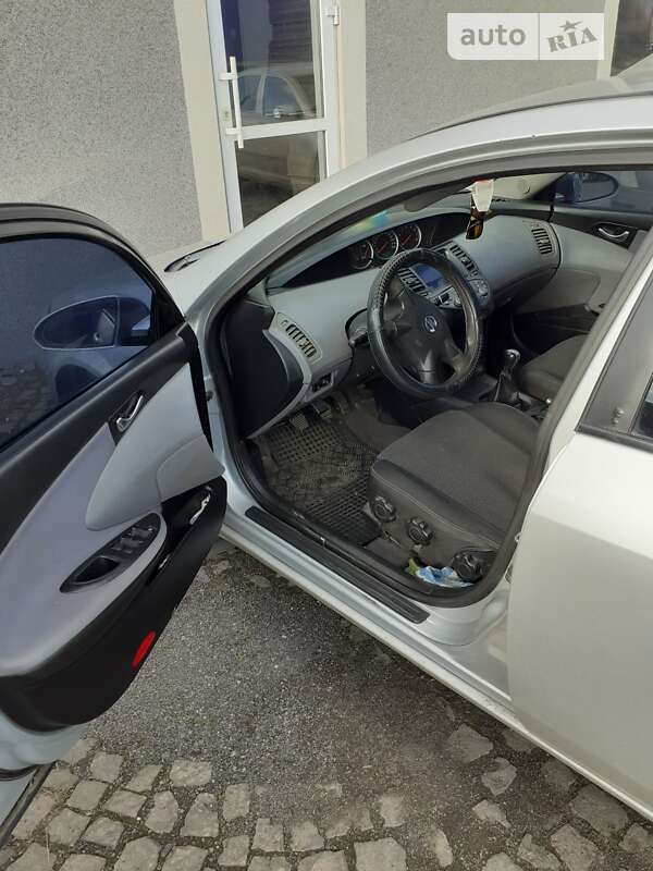 Універсал Nissan Primera 2002 в Краснограді
