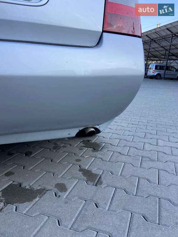 Седан Nissan Primera 2002 в Кицмани