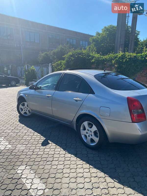 Седан Nissan Primera 2003 в Чернівцях