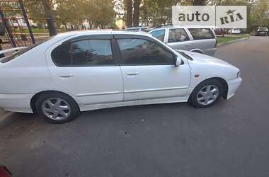 Ліфтбек Nissan Primera 1996 в Одесі