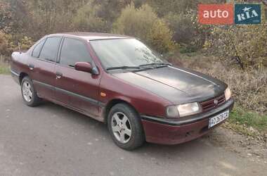 Седан Nissan Primera 1994 в Тячеве