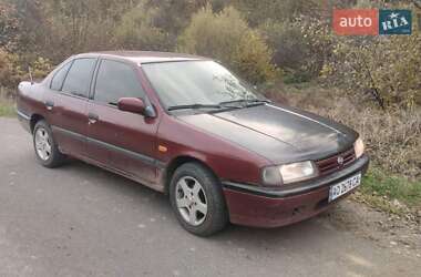 Седан Nissan Primera 1994 в Тячеві