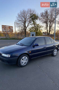 Седан Nissan Primera 1993 в Одессе