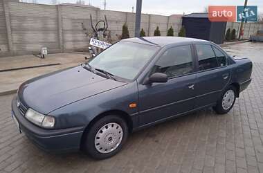 Седан Nissan Primera 1993 в Білгороді-Дністровському