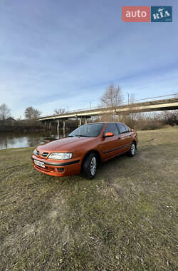 Седан Nissan Primera 1997 в Сарнах