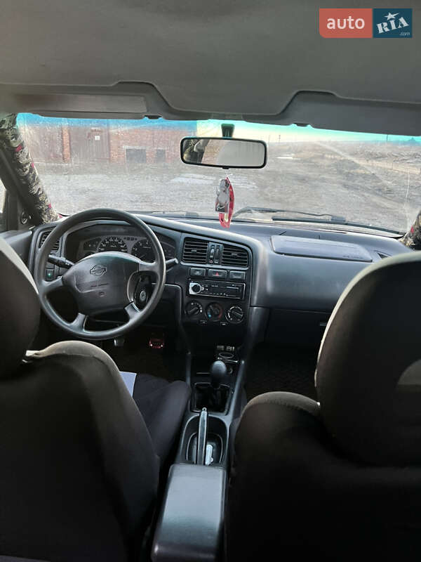 Седан Nissan Primera 1997 в Червонознаменке
