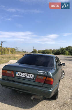 Седан Nissan Primera 1990 в Вольнянске