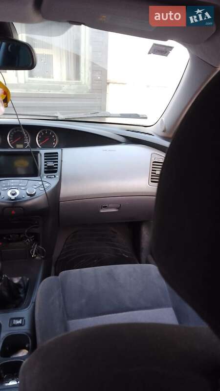 Седан Nissan Primera 2002 в Житомирі