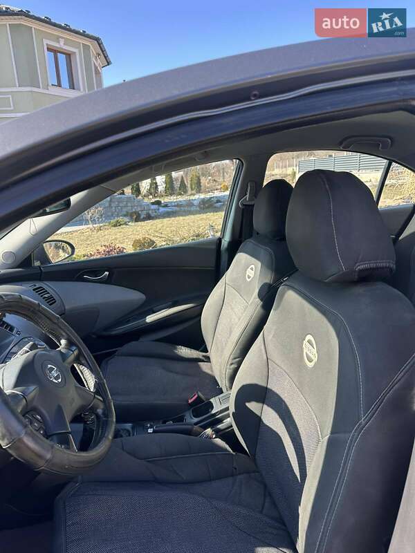 Седан Nissan Primera 2003 в Тернополі