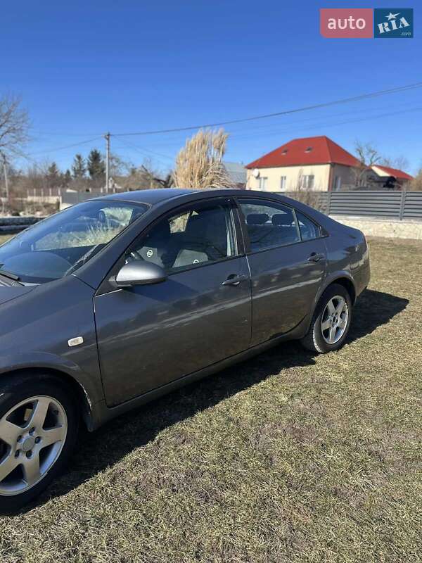 Седан Nissan Primera 2003 в Тернополі