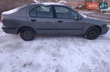 Седан Nissan Primera 1996 в Львове