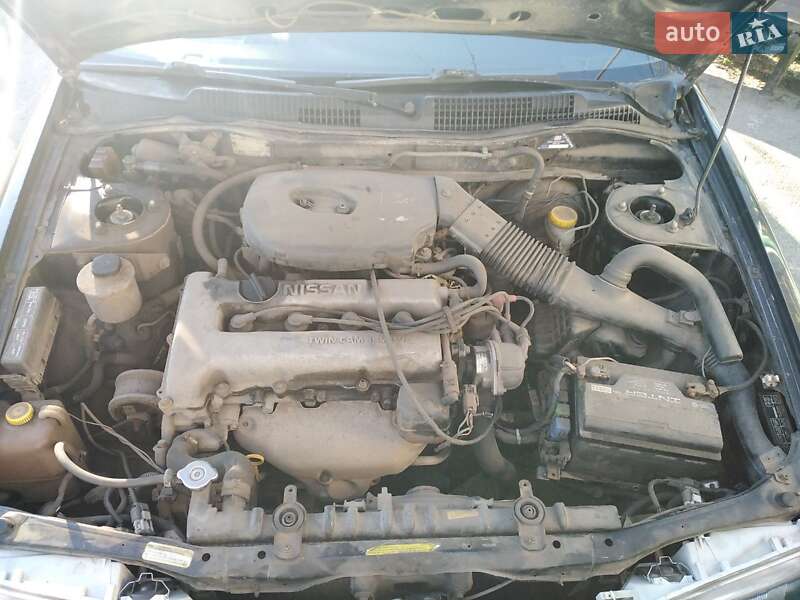 Седан Nissan Primera 1990 в Кривому Розі