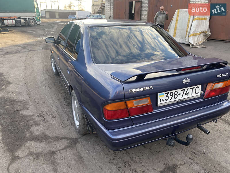 Седан Nissan Primera 1994 в Шептицькому