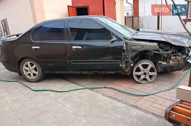 Седан Nissan Primera 2000 в 