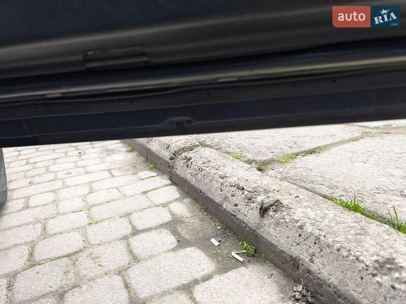 Седан Nissan Primera 2003 в Ивано-Франковске