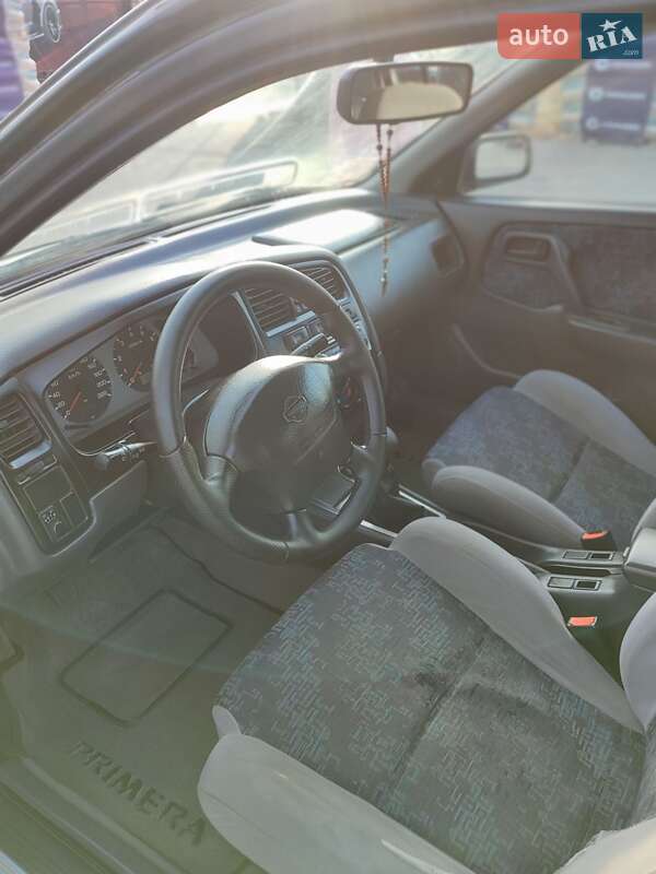 Седан Nissan Primera 1999 в Теребовле