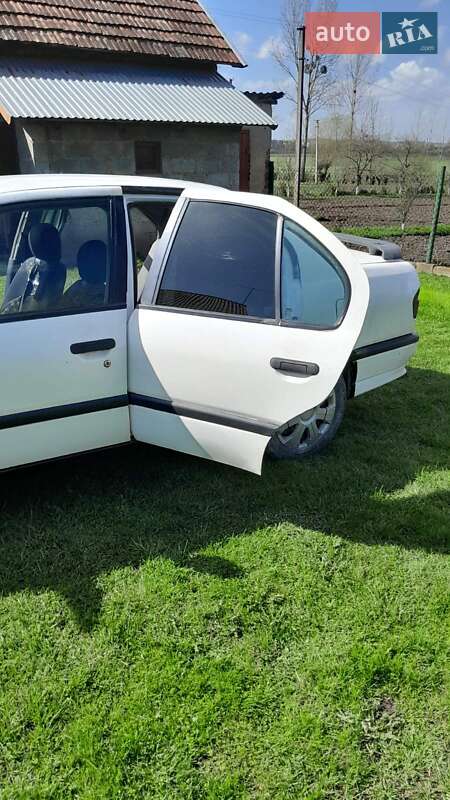 Седан Nissan Primera 1995 в Мостиске фото 5 Седан Nissan Primera 1995 в Мостиске