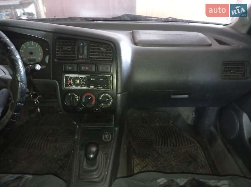 Седан Nissan Primera 1999 в Перемышлянах фото 7 Седан Nissan Primera 1999 в Перемышлянах