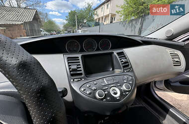 Седан Nissan Primera 2002 в 