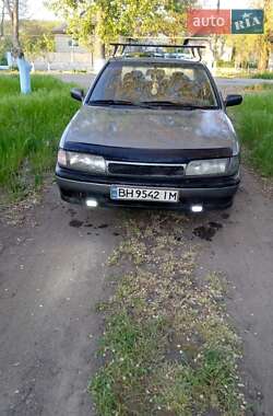 Седан Nissan Primera 1992 в Тарутине