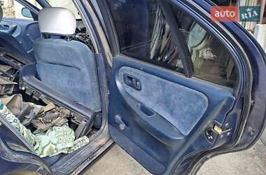 Хетчбек Nissan Primera 1992 в 