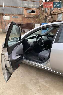 Ліфтбек Nissan Primera 2002 в 