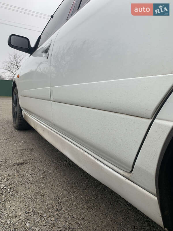 Седан Nissan Primera 2001 в Петриківці