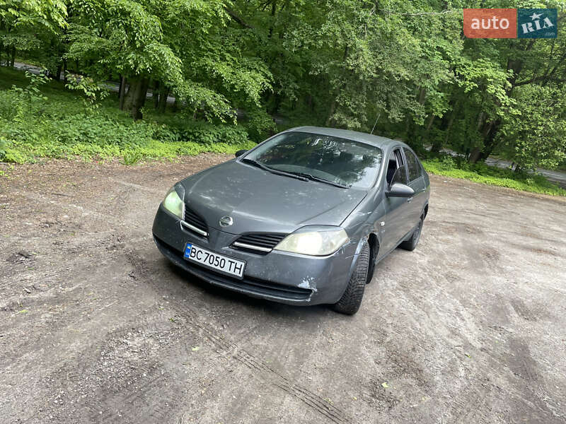 Седан Nissan Primera 2002 в 