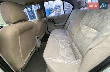 Седан Nissan Primera 2001 в 