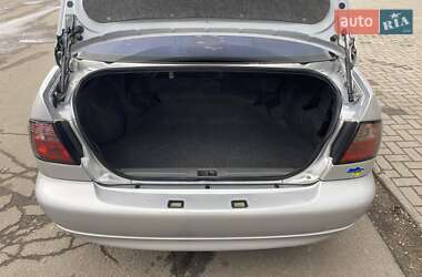 Седан Nissan Primera 2001 в 