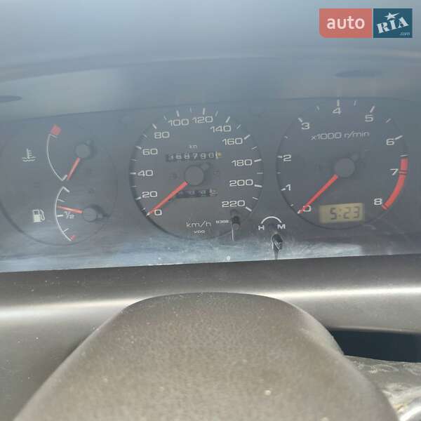 Лифтбек Nissan Primera 1995 в Одессе