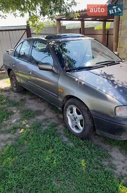 Седан Nissan Primera 1993 в Александрие