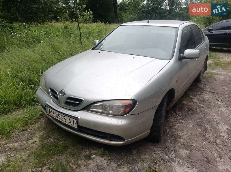 Седан Nissan Primera 2001 в Львові