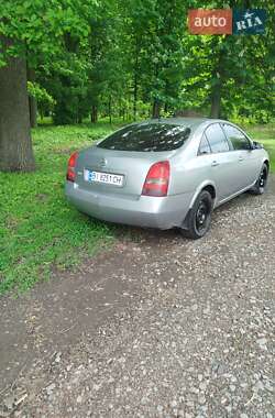 Седан Nissan Primera 2003 в Светловодске