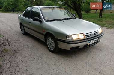 Седан Nissan Primera 1994 в Кременчуге