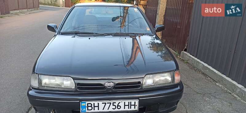 Nissan Primera 1990
