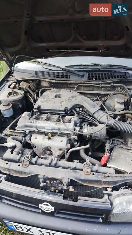 Седан Nissan Primera 1994 в Хмельницькому