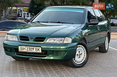 Седан Nissan Primera 1996 в Одесі