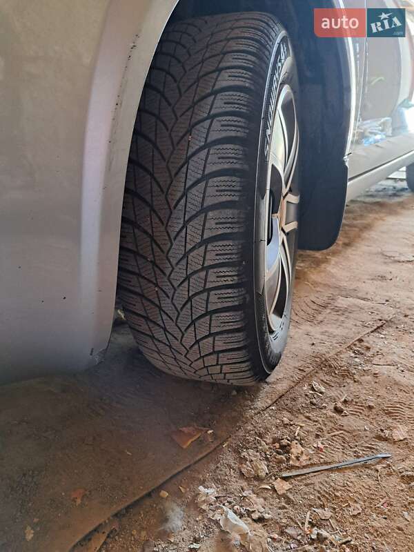 Ліфтбек Nissan Primera 2004 в Березнегуватому