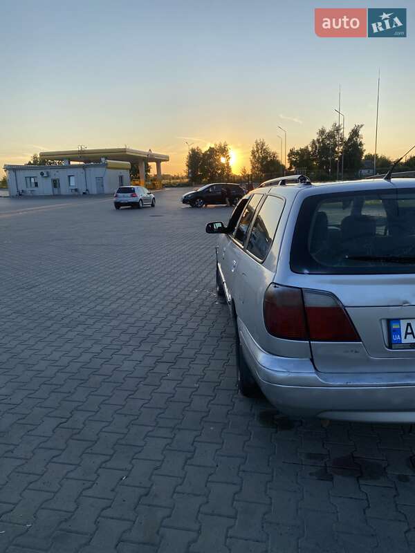 Універсал Nissan Primera 1998 в Луцьку