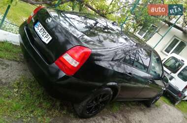 Седан Nissan Primera 2003 в Дрогобыче