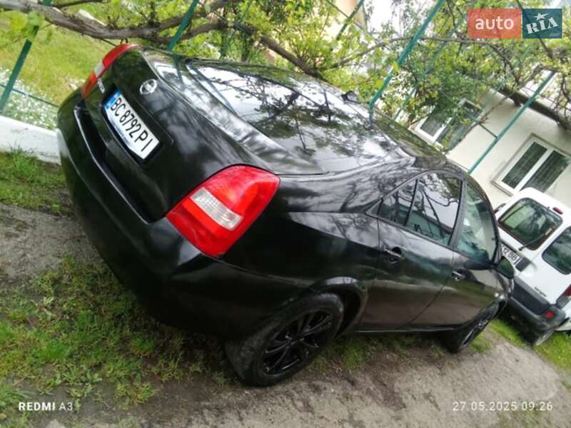 Nissan Primera 2003