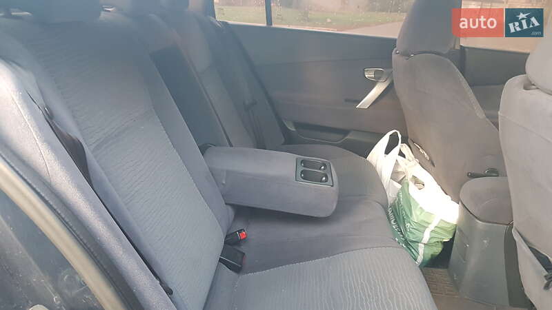 Лифтбек Nissan Primera 2004 в Кривом Роге