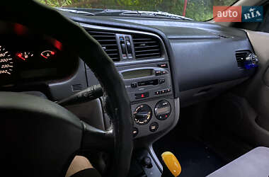 Седан Nissan Primera 2000 в Хмельницком