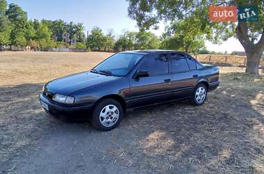 Седан Nissan Primera 1993 в Белгороде-Днестровском