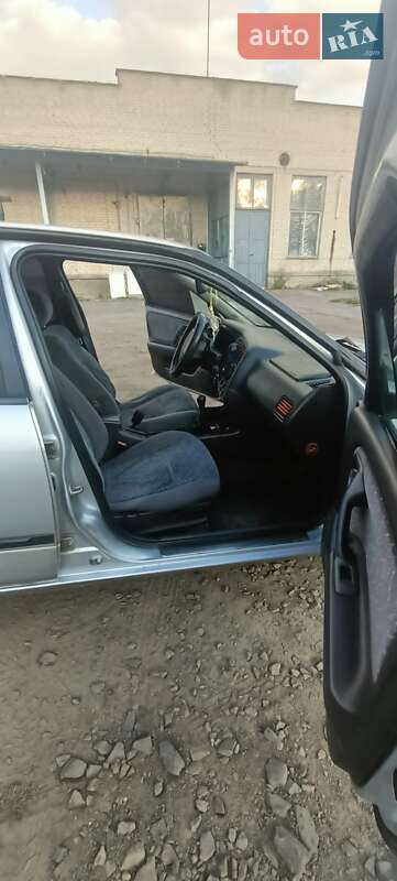 Седан Nissan Primera 1998 в Луцке фото 19 Седан Nissan Primera 1998 в Луцке