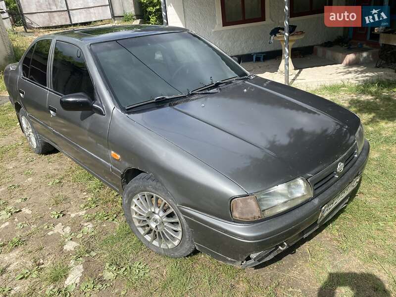 Nissan Primera 1993