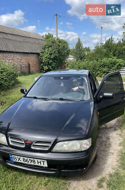 Ліфтбек Nissan Primera 1997 в Хмельницькому