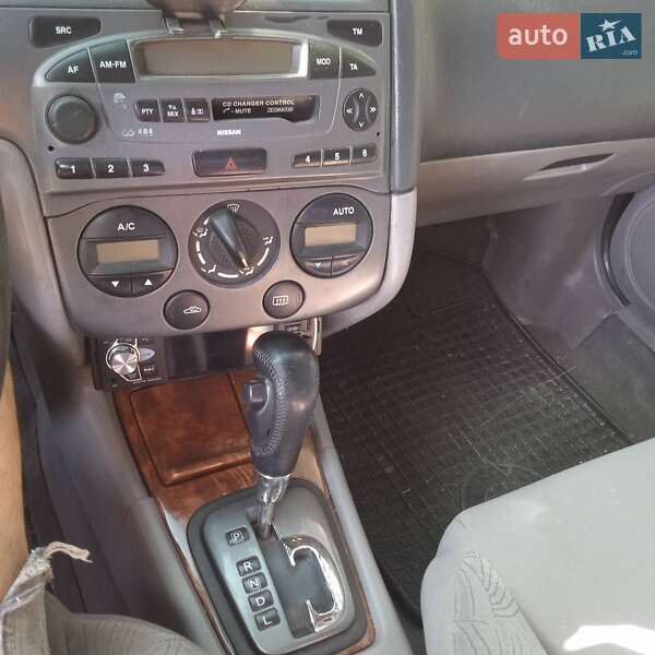 Nissan Primera 2001